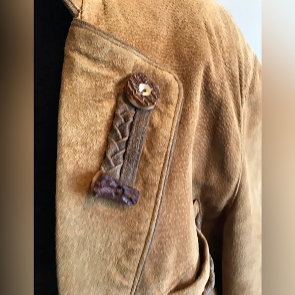 𝅺gorgeous vintage leather jacket, men’s size 42. Beautiful braided details. - Picture 5 of 11